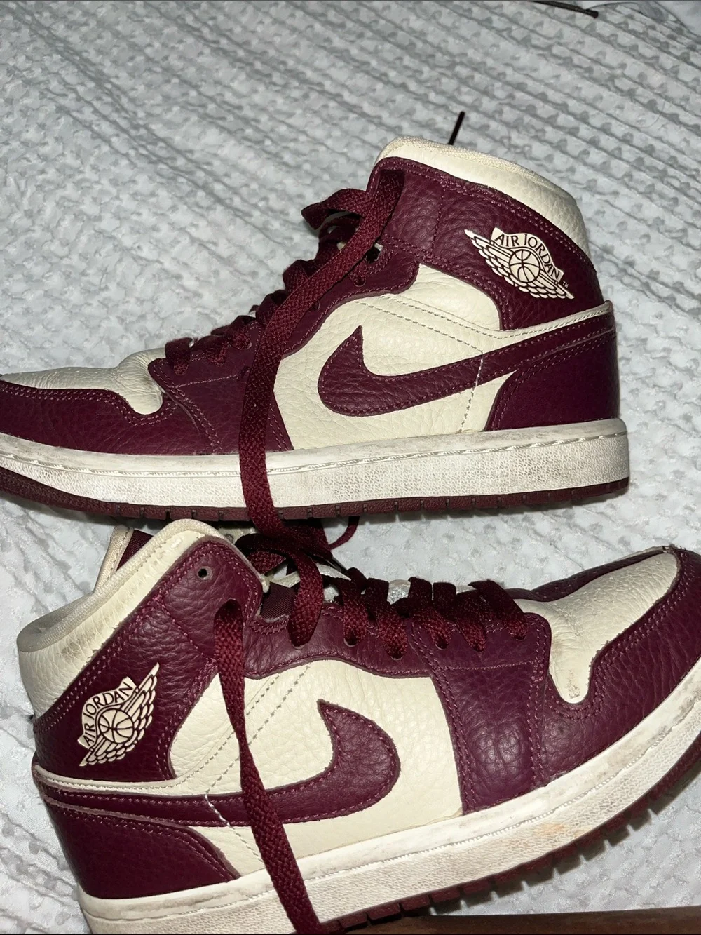 Jordan Mid-Top Women’s Sneakers in Maroon and Cream